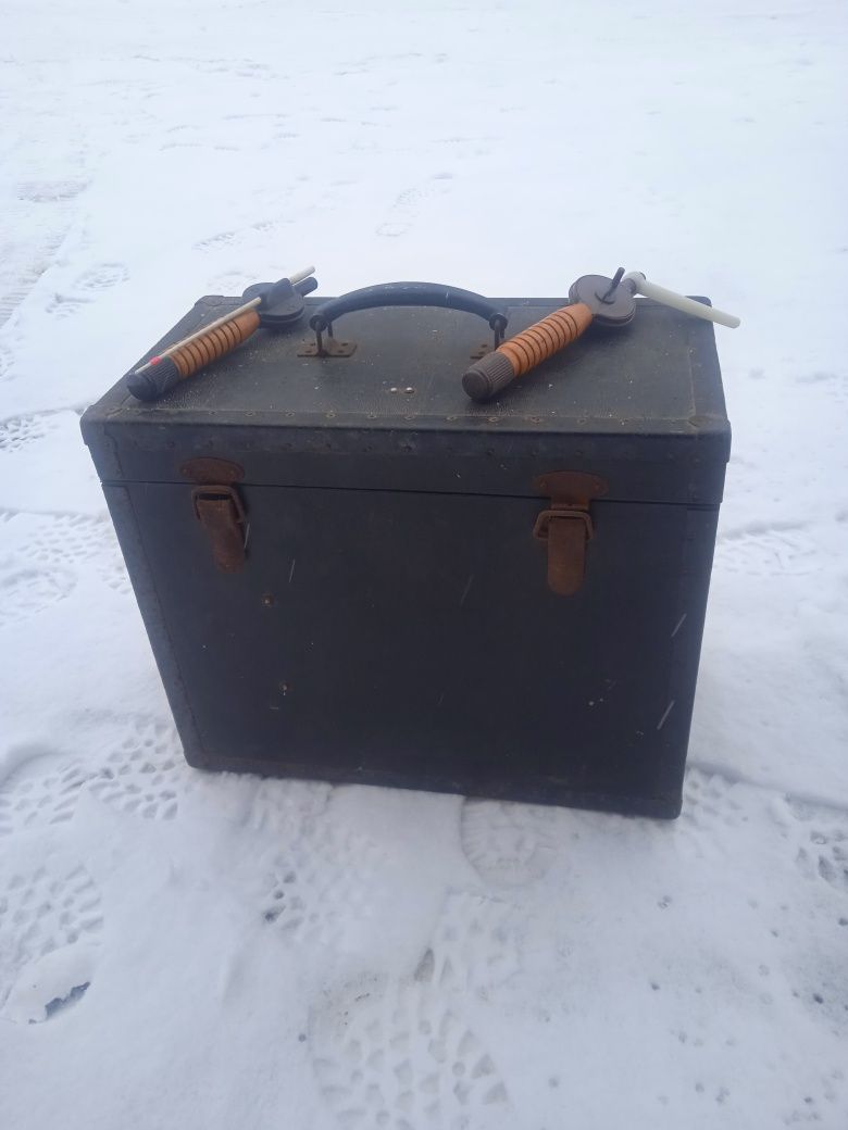 Ящик для зимней рыбалки.