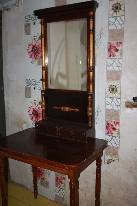 Старинное зеркало ручная работа