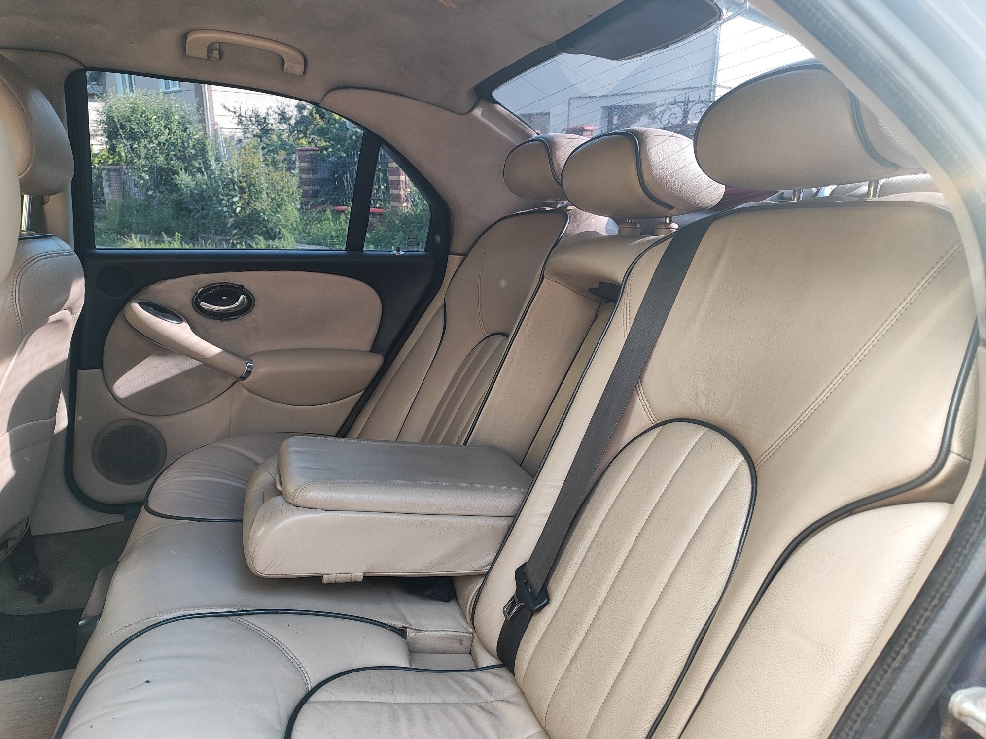 Rover 75 2001 року