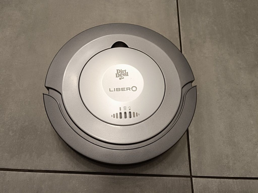 Robot sprzątający odkurzacz Firmy Devil Libero