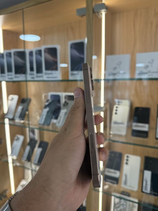 IPHONE 16 PRO MAX 256GB COMO NOVO