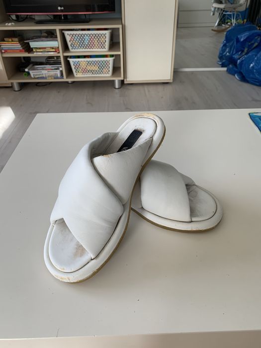 Skórzane białe klapki Zara skóra naturalna r. 37