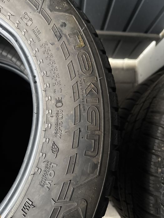 Шини резина 215/65/16 r16 Nokian комплект зимні