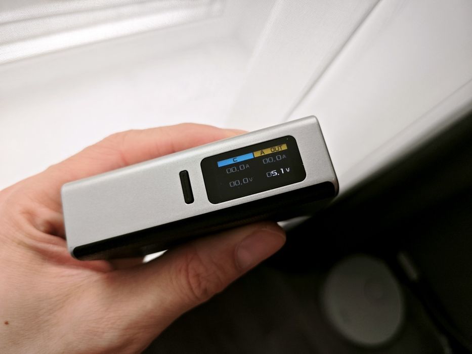 Маленькие корпуса для повербанков 22.5W на 2*21700