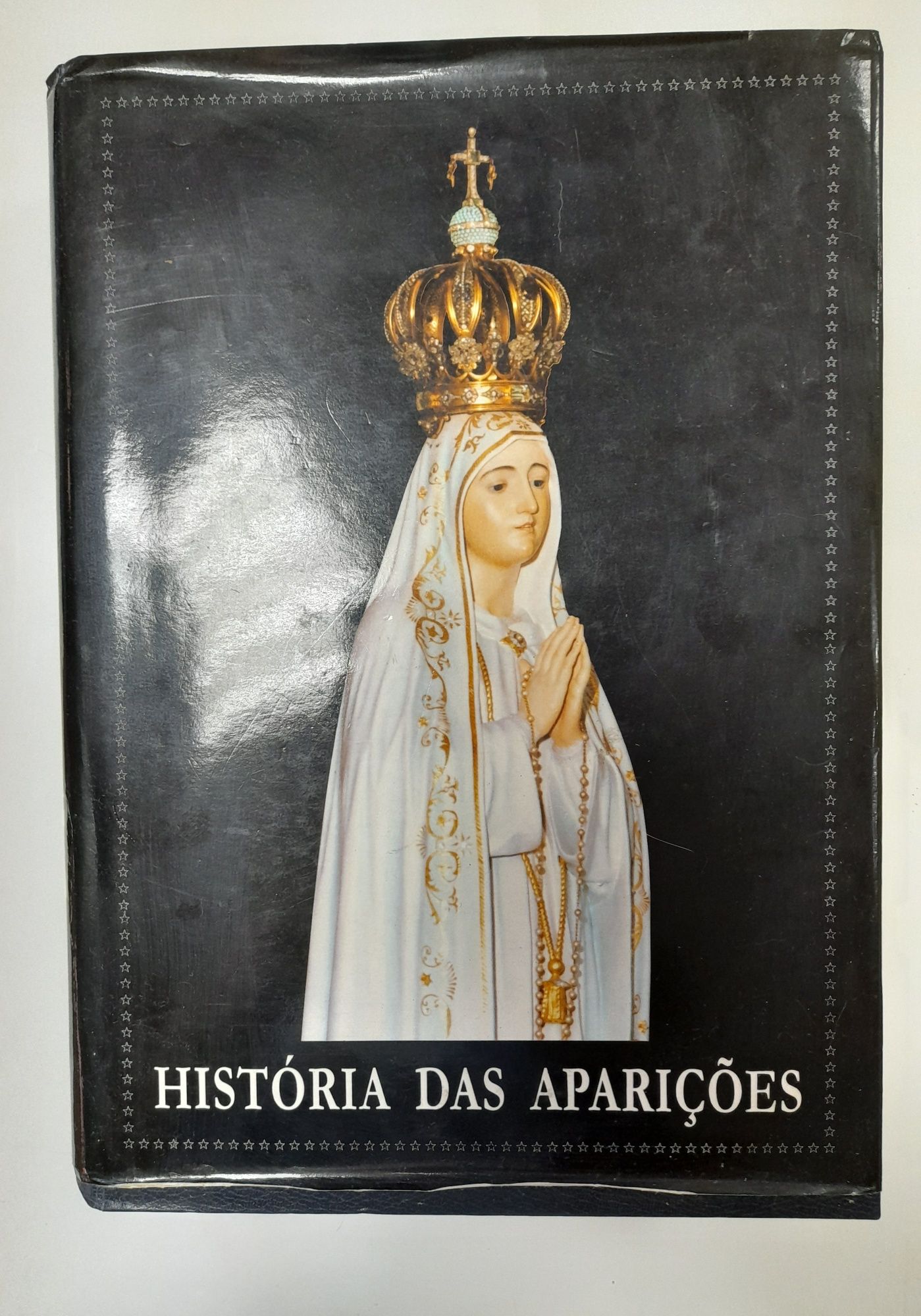 Livro "História das Aparições " de Fátima- usado