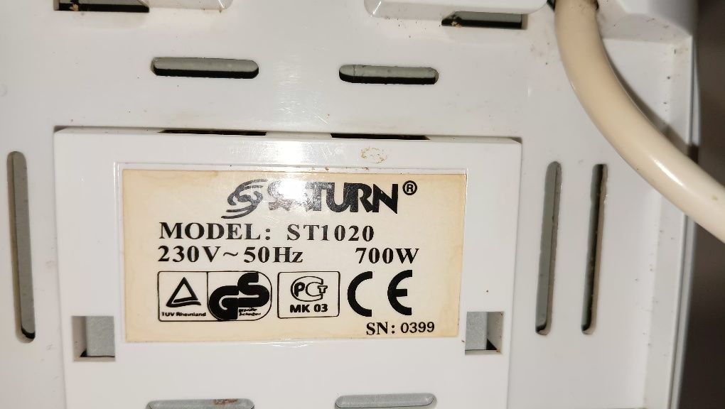 Тостер Saturn ST 1020 в гарному стані