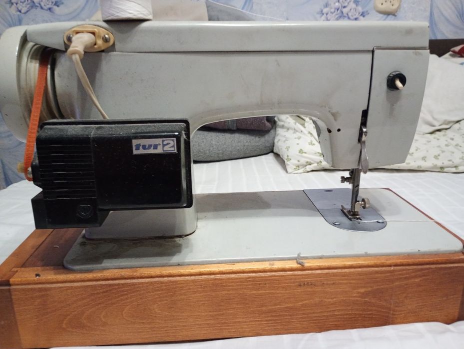 Продам швейну машину (Мальва) В робочому стані