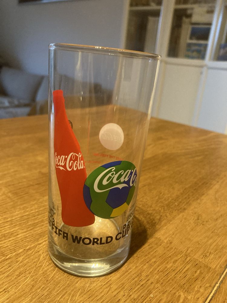 Wysoka szklanka coca cola