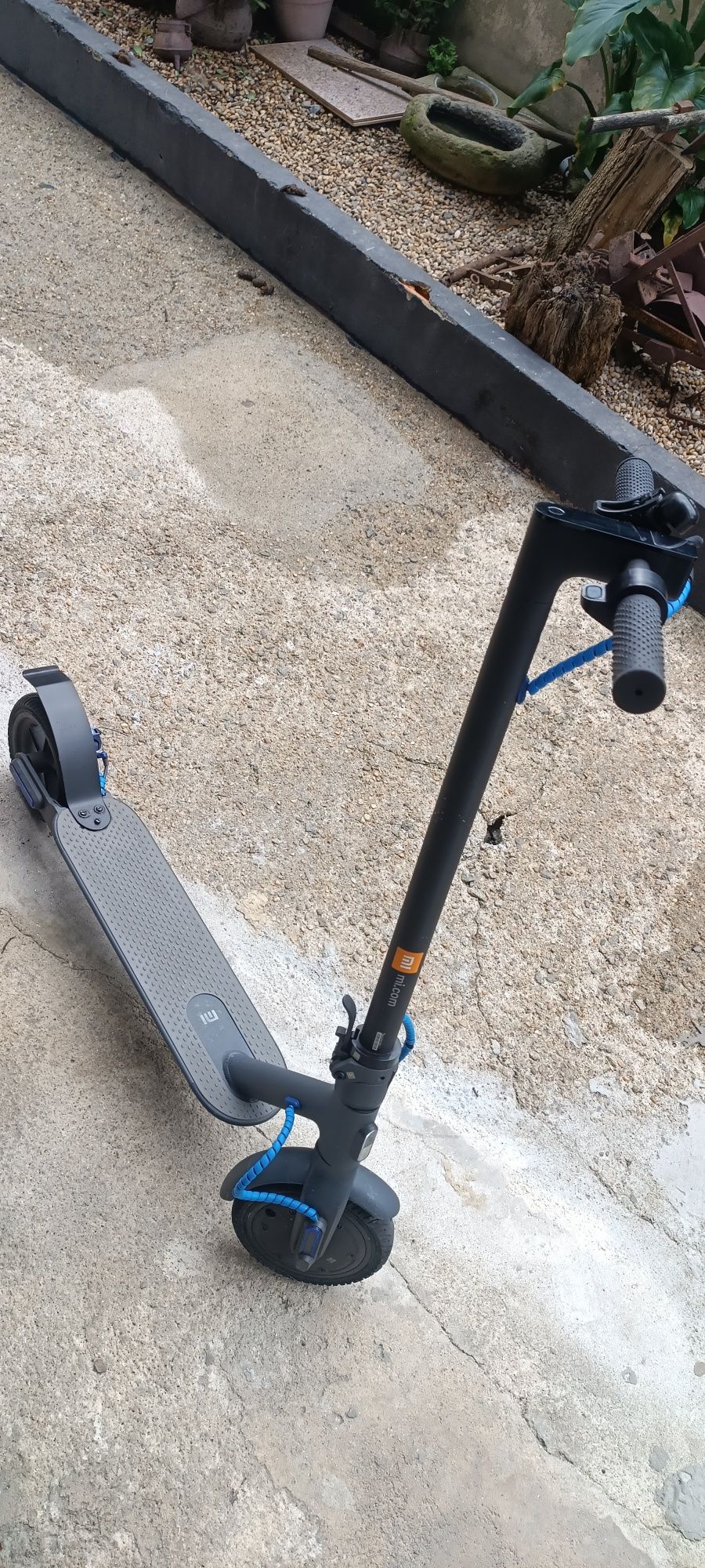 Trotinete Elétrica XIAOMI Mi Electric Scooter 3