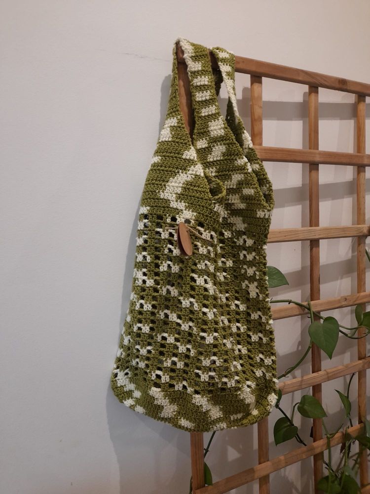 8 Mala/Saco Crochê Artesanal, feito à mão.