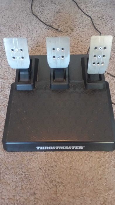 Volante Thrustmaster T248 PS5 / PS4 / PC Com Shifter