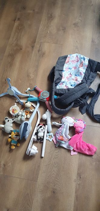 Karuzela nad łóżeczko, chusta do noszenia dziecka, zabawki dla niemowl