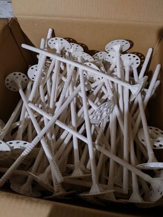 Kołki do styropianu 300mm 516sztuk