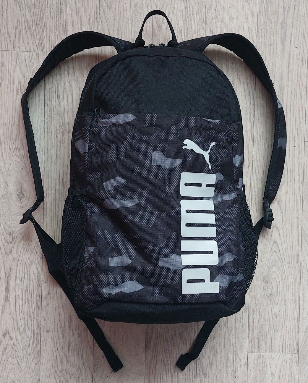 Продам б/у городской рюкзак Puma 20L