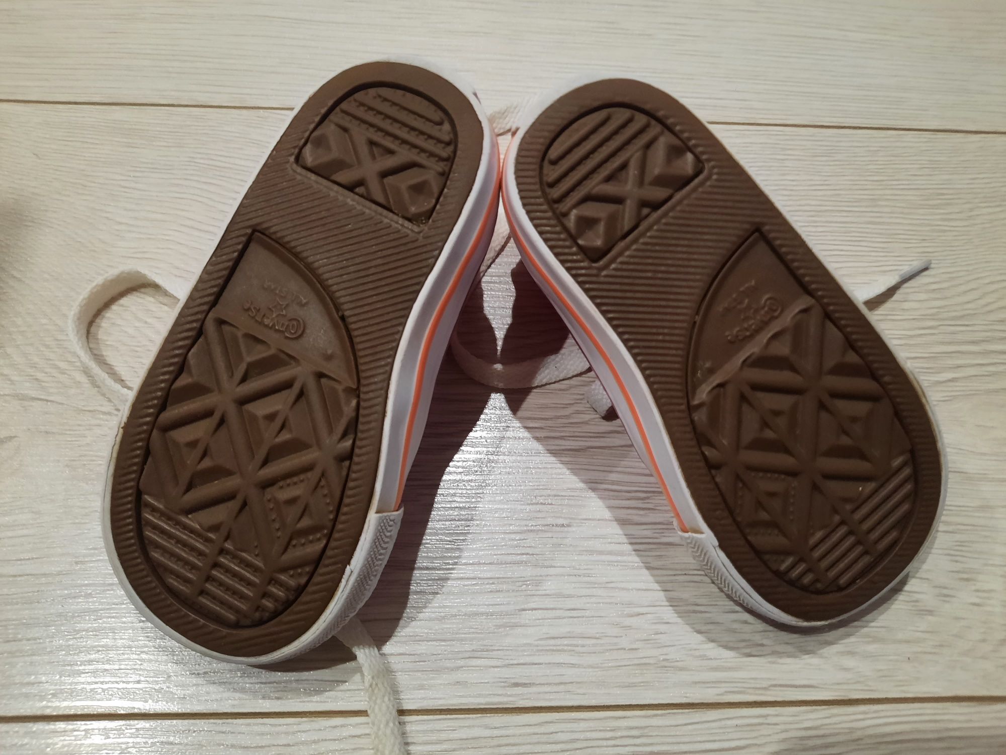 Dziecięce Trampki Converse rozmiar 21 długość wkładki 12.5 cm