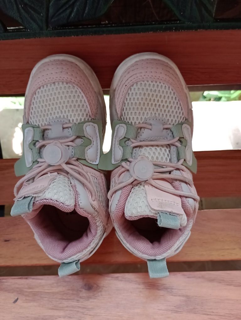 Buty dziecięce, adidasy