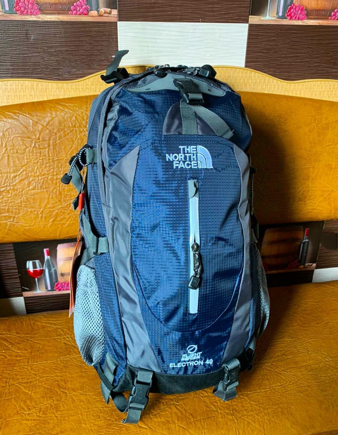 Рюкзак The North Face 40 l вело-рюкзак вентилируемая спинка каркасная