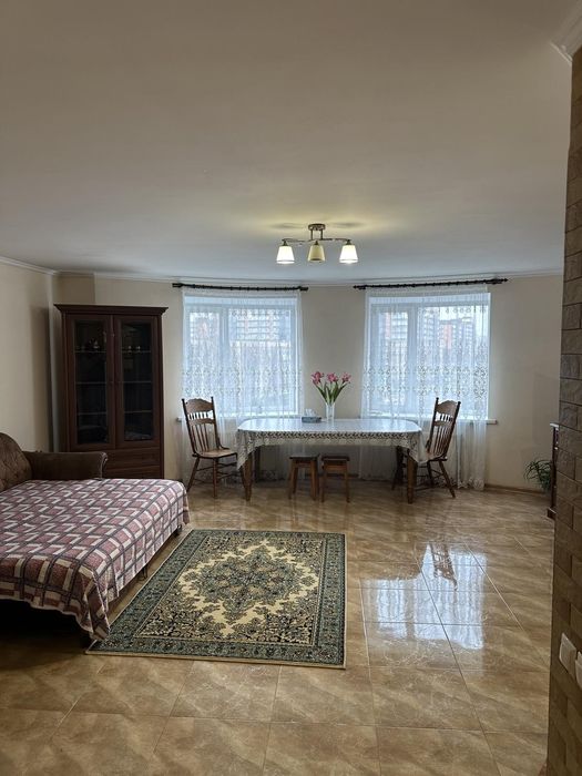 Здам Посуточно 2х.ком.ФРУНЗЕ.