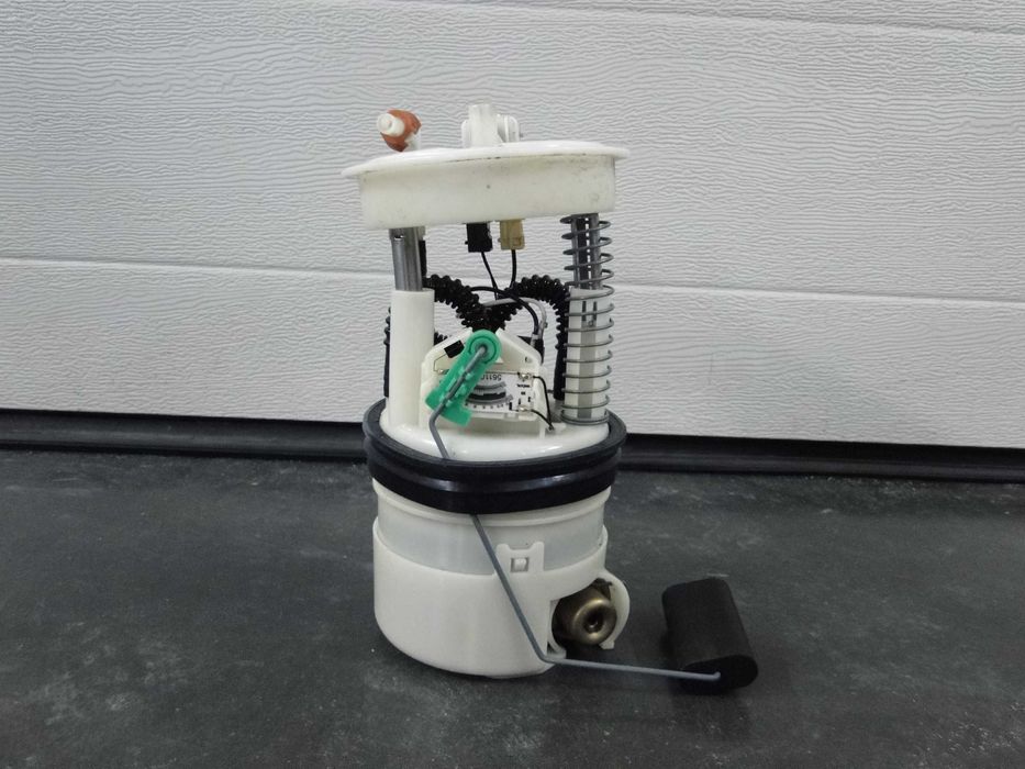 Насос паливний бензонасос Nissan TIIDA Versa 1.6 1.8 06-12р 17040CH000