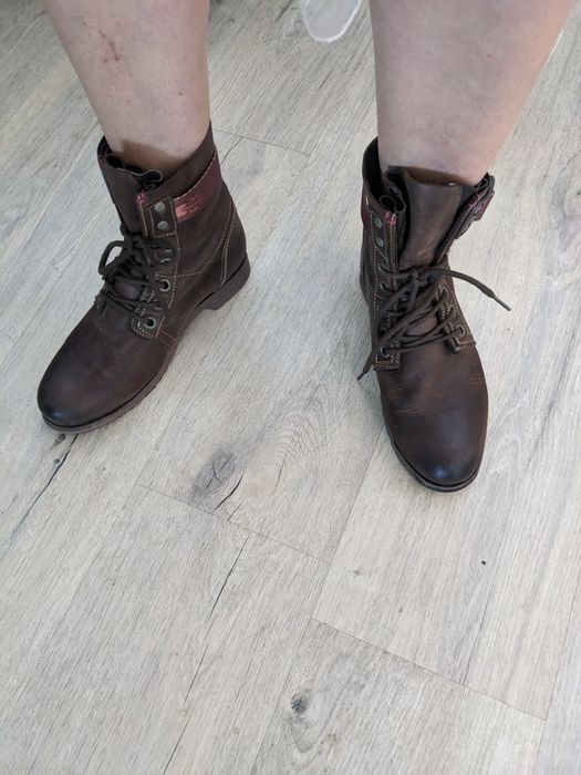 Шкіряні черевики Fly