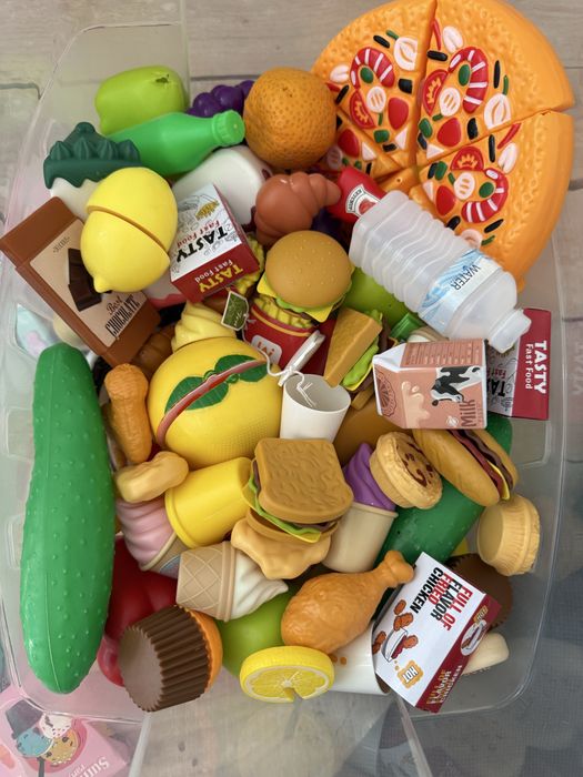 Только комплектом ! 112 ед. Посудка , продукты, овощи и фрукты