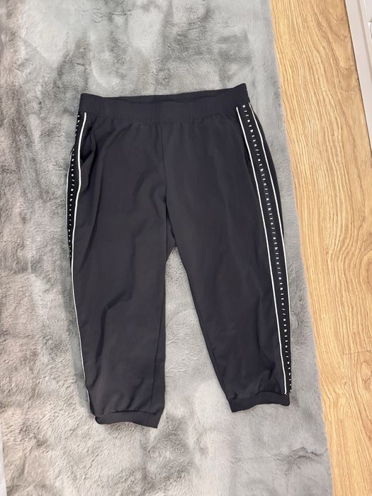 Damskie spodenki sportowe rozmiar XL