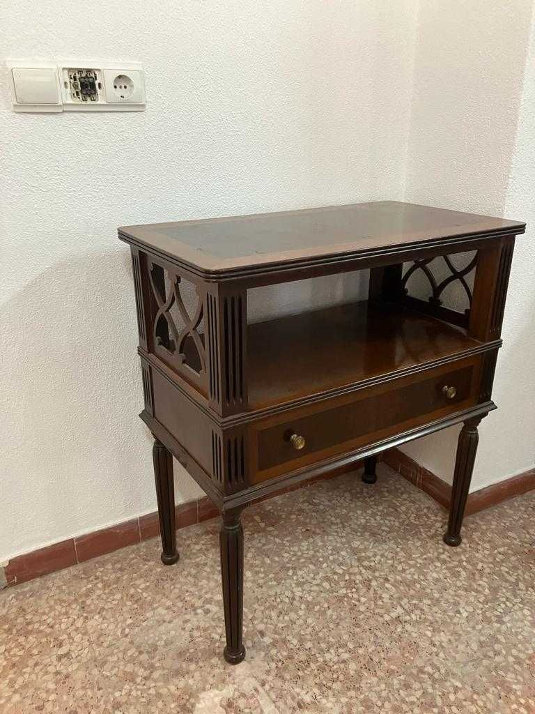 Mesa Apoio TV / Aparador em Madeira Vintage