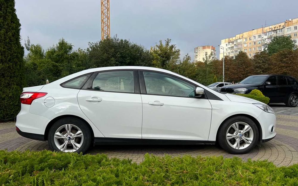 Ford Focus  2012