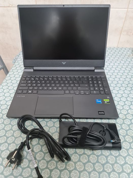 Portátil gaming victus