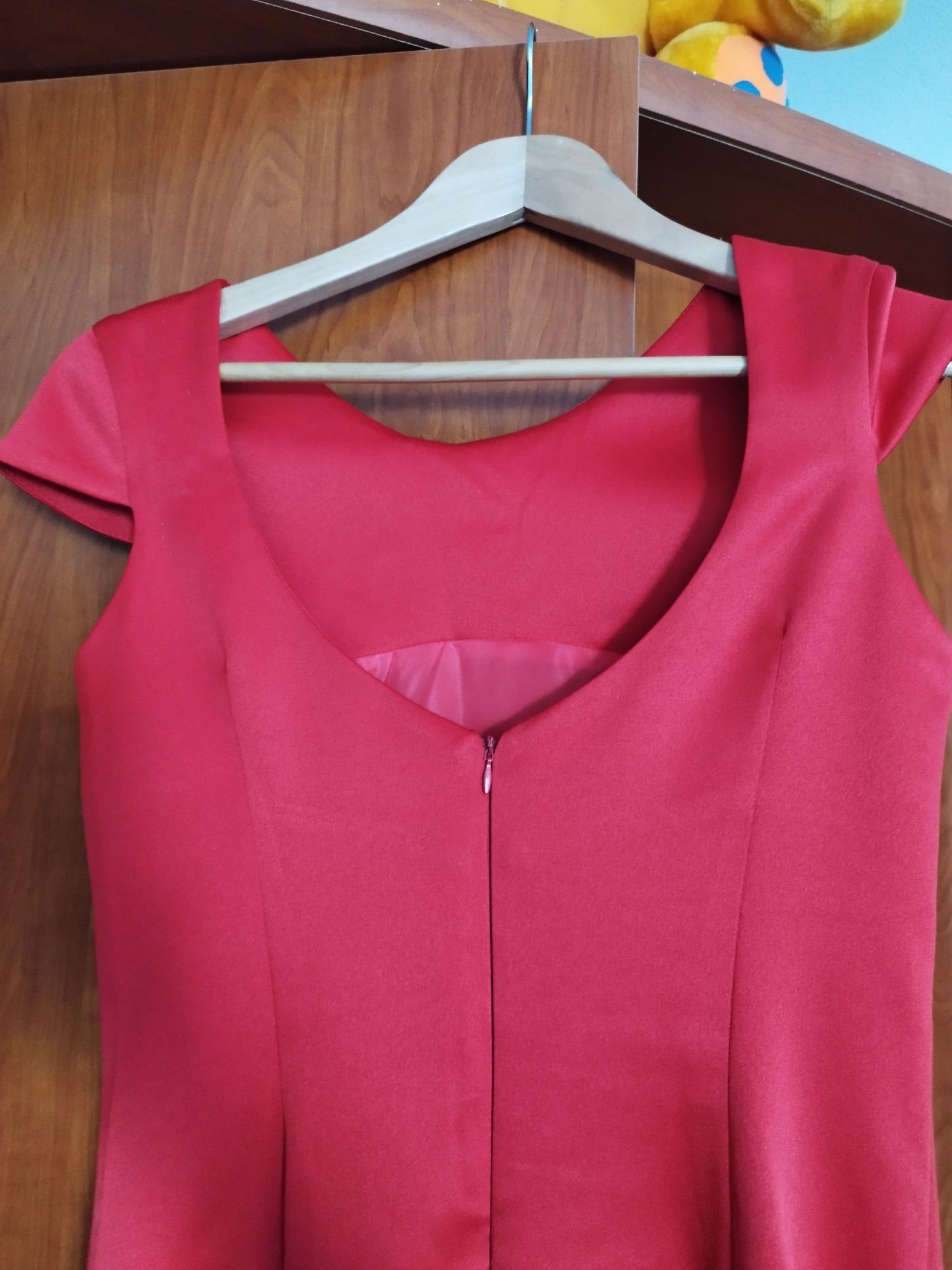 Vestido vermelho senhora