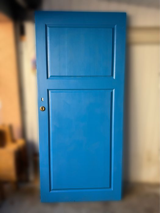 Двері з натурального дерева