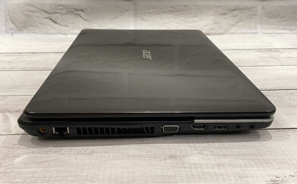 Потужний Acer Aspire E1-571 15.6’’ i7-3632QM 8GB ОЗУ/ 1TB HDD (r1392)