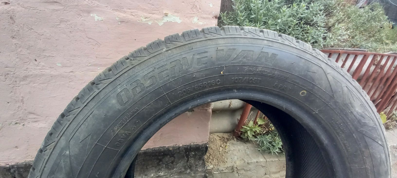 Зимова резина Toyo observe van 215/65 r16c 109/107t