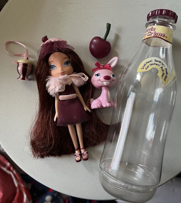 Lalka carrie cherry creme soda pop girls