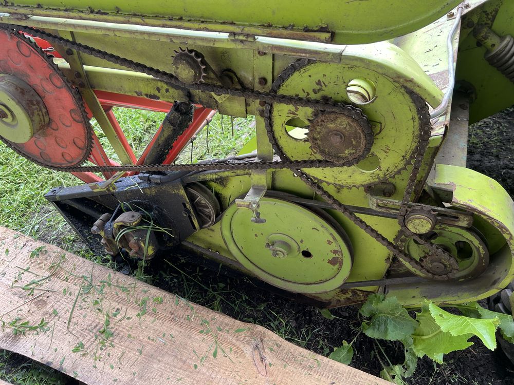 Комбайн Claas compact 25