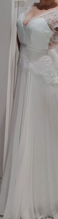 Satynowa suknia ślubna w stylu Bocho