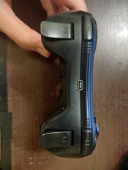 Продам геймпад mg550