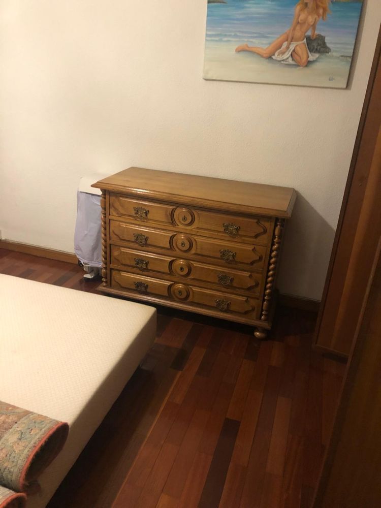 Conjunto Comoda + Mesa de Cabeceira Madeira
