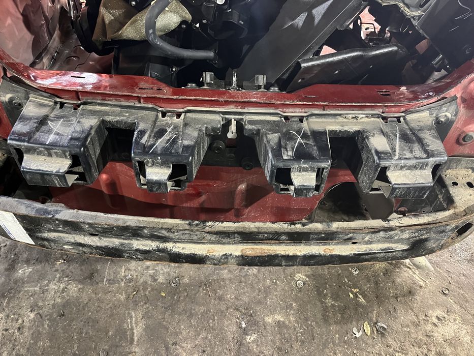 Абсорбер заднего бампера Ford Fiesta 14-19 рест AE8Z-17D995-CA