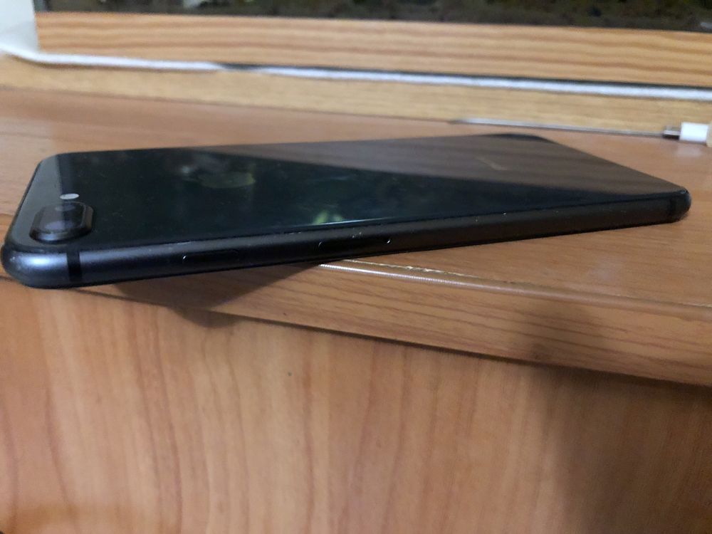 iPhone 8 plus айфон +