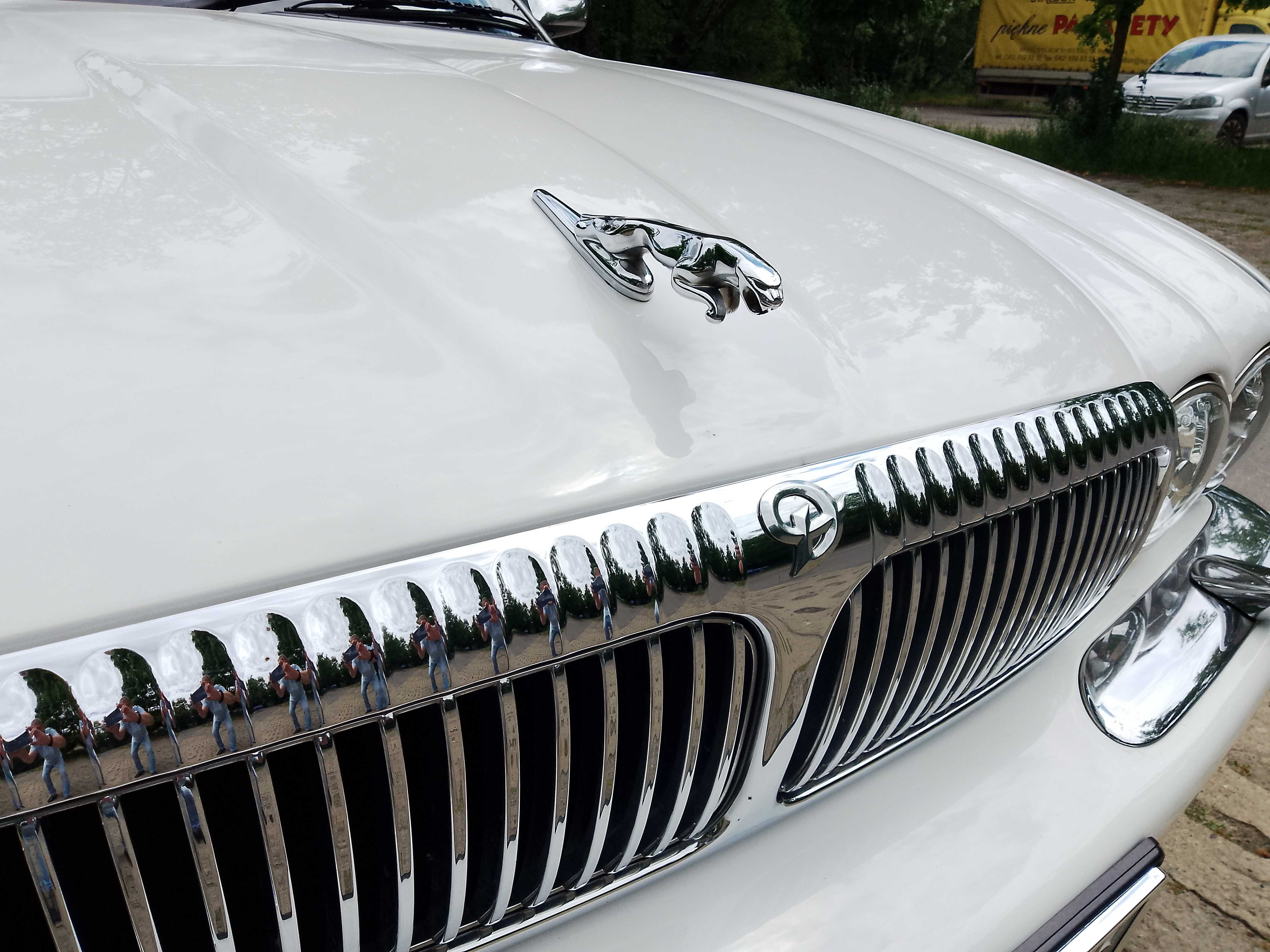 Jaguar Vanden Plas V8 Long. Auto do ślubu.