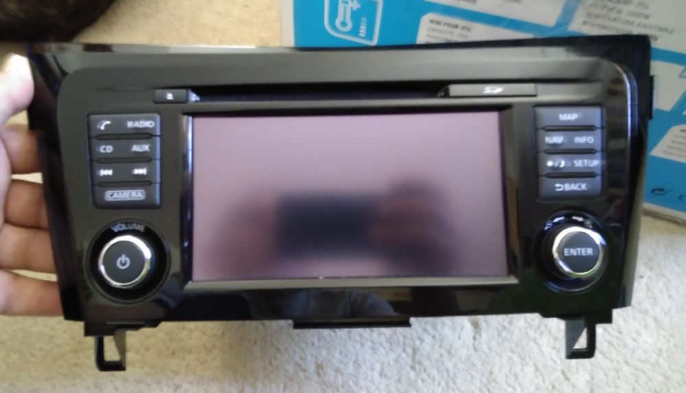 Autoradio Bosch, para Nissan. Totalmente novo. 200 euros