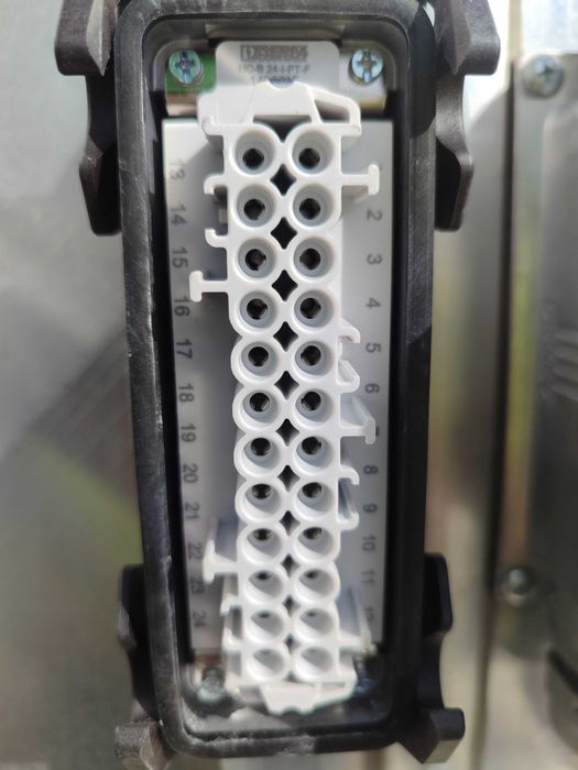 Eletricista geral  de construção e industrial