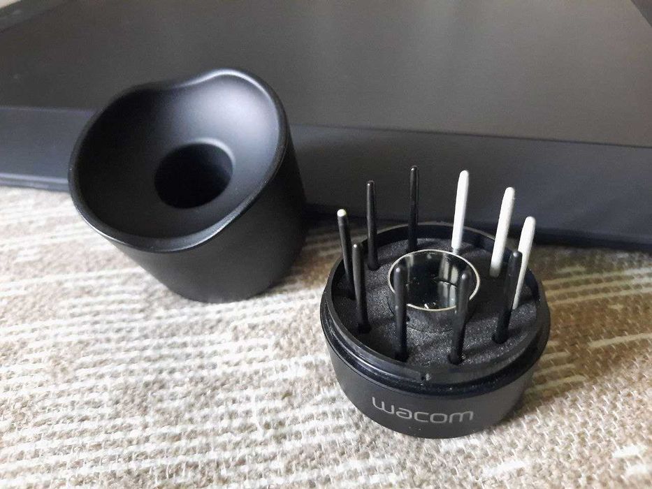 Графический планшет Wacom Intuos 5 Touch M PTH-650