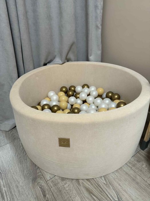 Basen z kulkami 200 sztuk marki Meowbaby