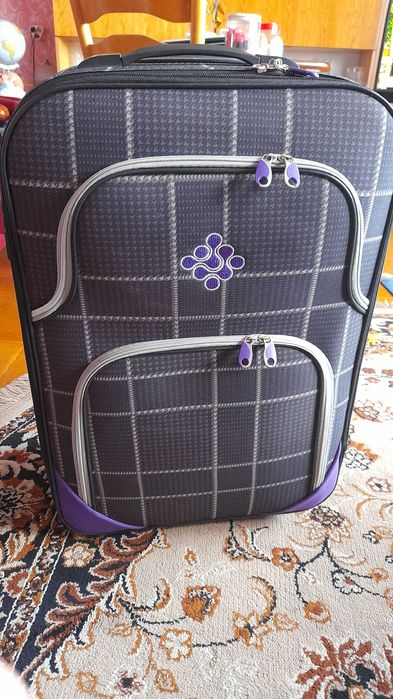 Walizki podróżne średnia i mała