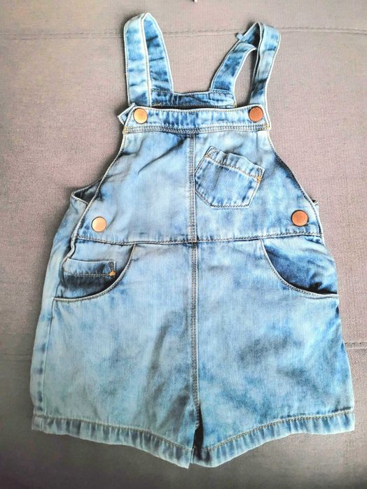 Jeansowe krótkie ogrodniczki, szorty z szelkami, next