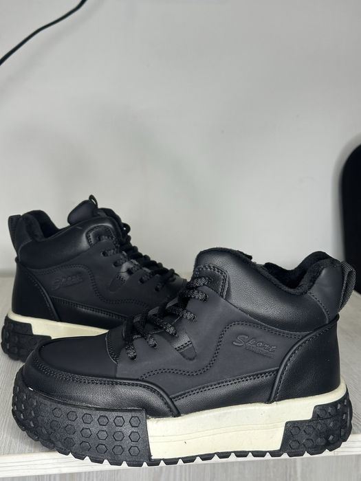 Дитяче демісезонне взуття 35 р