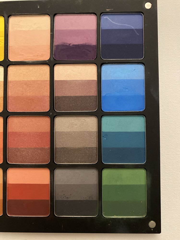 Paleta cieni do powiek INGLOT 58 kolorów