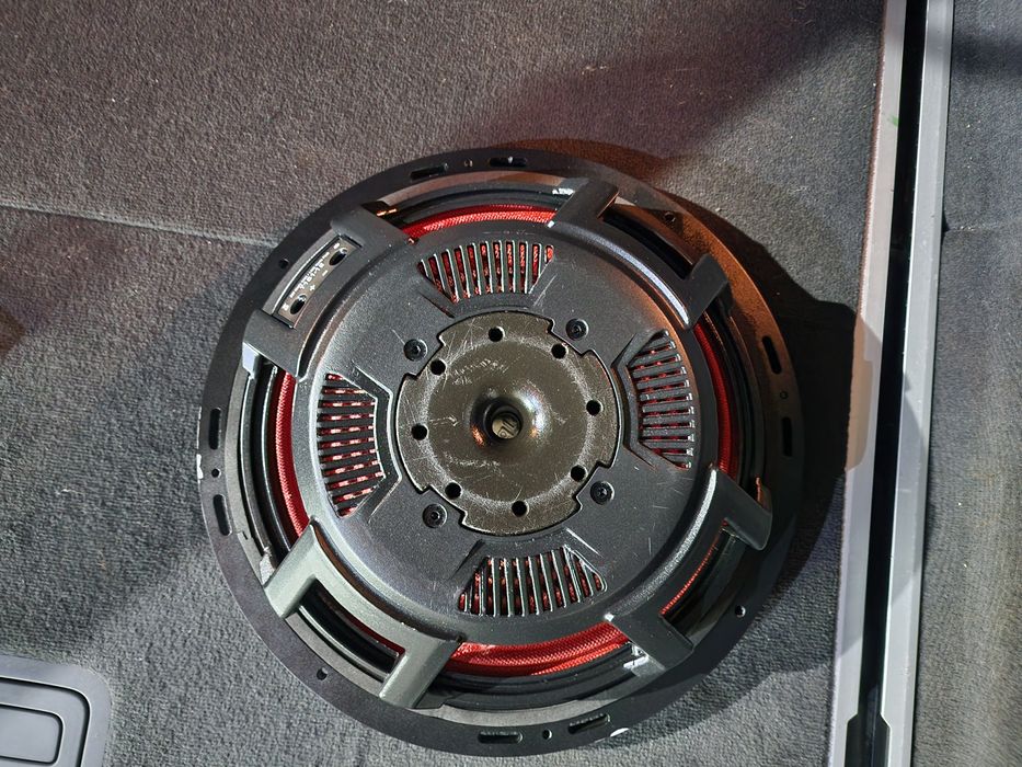 Skrzynia basowa subwoofer tuba Głośnik 30 cm Rockford Fosgate T1S1-12